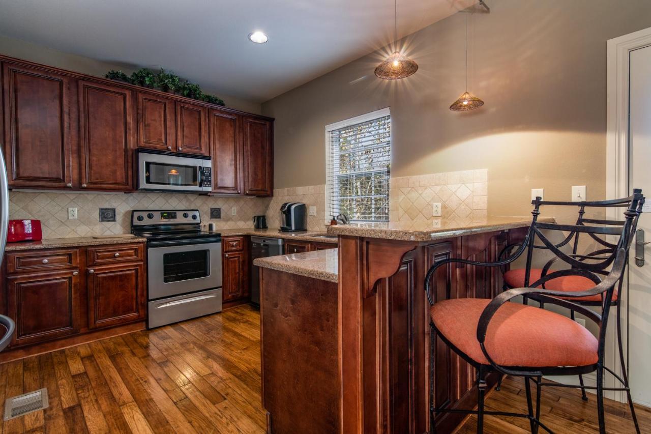 Two Bedroom Villa In The Heart Of Branson! Exterior photo